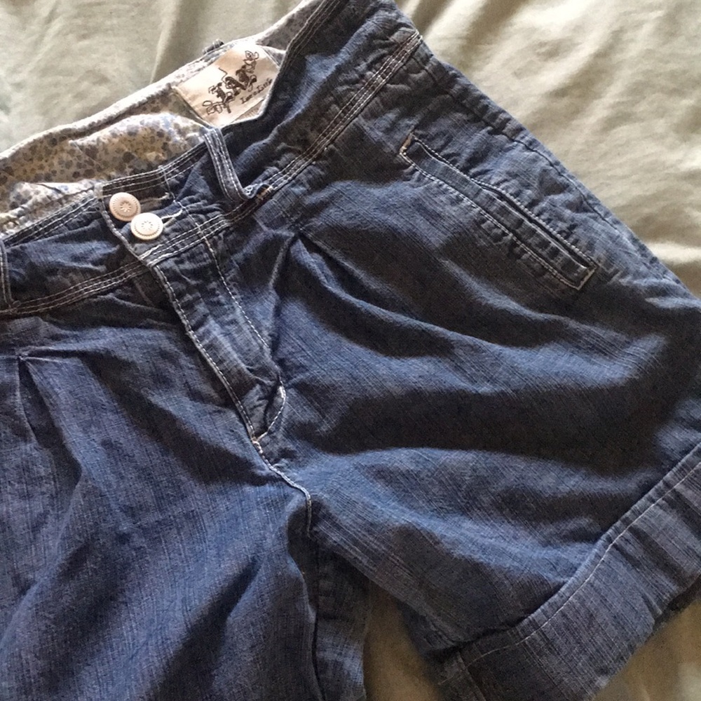 Liv A Little Wide Bottom Bell-Shaped Shorts